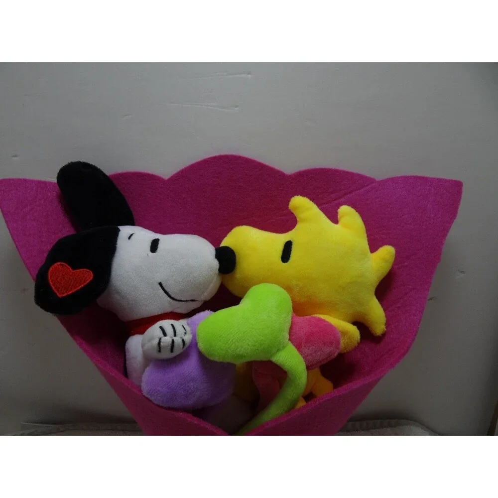 SNOOPY & WOODSTOCK Valentine's Plush Bouquet Ruz PEANUTS 2025